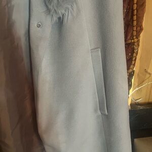 Elegant Gray Coat with Faux Fur Collar (Detachable fur)